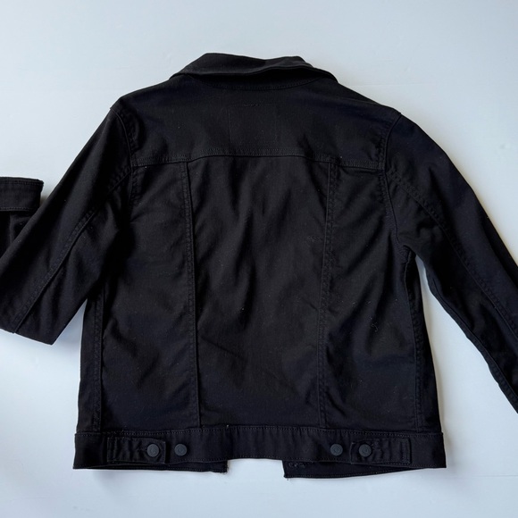 Levi’s Black Women’s Jean Jacket - Picture 2 of 4